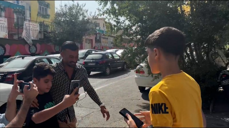 حضور رامین رضائیان در ساختمان باشگاه استقلال