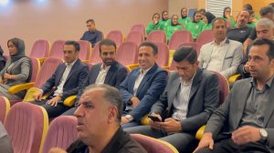 مدیران و روسای باشگاه‌ها در رونمایی از لباس داوران