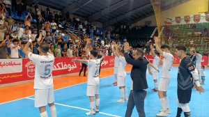 خوشحالی گیتی پسند پس از پیروزی مقابل سن‌ایچ