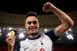 رگیلون مسی را به پرسپولیس ترجیح داد!