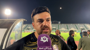 تاجيك: كاش بازي استقلال و الوصل زودتر تمام ميشد