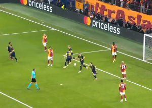 گل اول بوده گلیمیت به گالاتاسرای