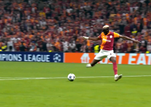 گل اول گالاتاسرای به بوده گلیمیت (اوسیمین)