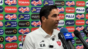 هاشمیان: بازیکنان ما با تجربه و بزرگ هستند