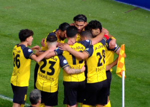 گل اول سپاهان به پیکان (حزباوی)