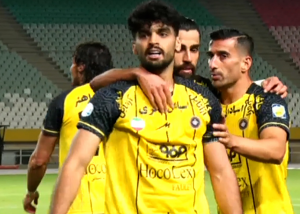 گل دوم سپاهان به پیکان (حزباوی)