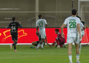 گل اول الاهلی به الباطن (گل به خودی)