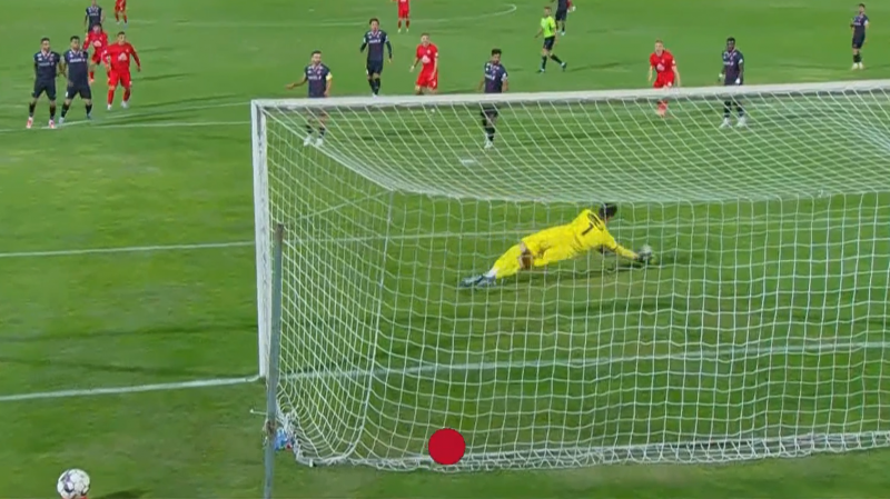 ضربه ناگهانی حسین‌زاده و مهار نیازمند و ریباند