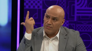 منصوریان: با وجود VAR توهین‌ها به داوری تمام شدند