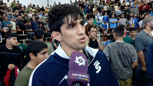 پناهیان: این هواداران پرشور کشتی به سالن بزرگتری نیاز دارند