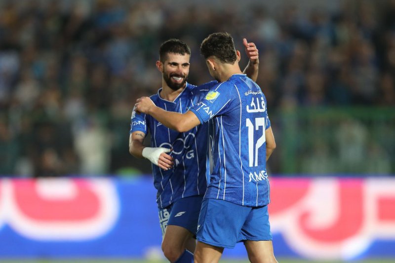 گل سوم استقلال به آلومینیوم توسط کوشکی