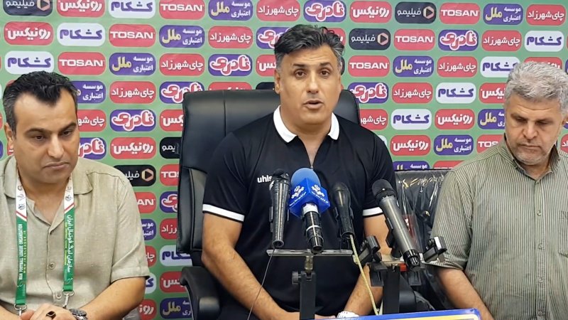 امیر خلیفه: به احترام بازیکنانم کلاه از سر برمیدارم