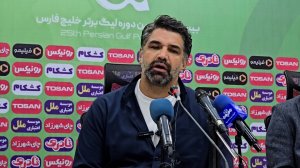 قربانی: تاوان فوتبال بازی کردنمان را میدهم