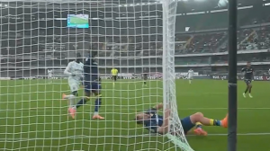 فداکاری بازیکن هلاس‌ورونا و نجات دروازه برابر اینتر