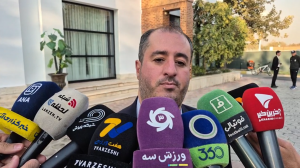 امیدوار: میزبان دربی‌‍ را فدراسیون تعیین می‌کند