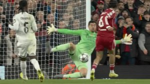 سیو تماشایی کورتوآ در موقعیت تک‌به‌تک مقابل سوبوسلای