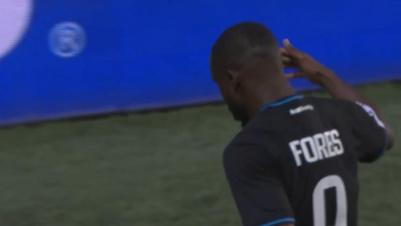 دبل بورگس ؛ گل سوم کلوب بروژ به بارسلونا