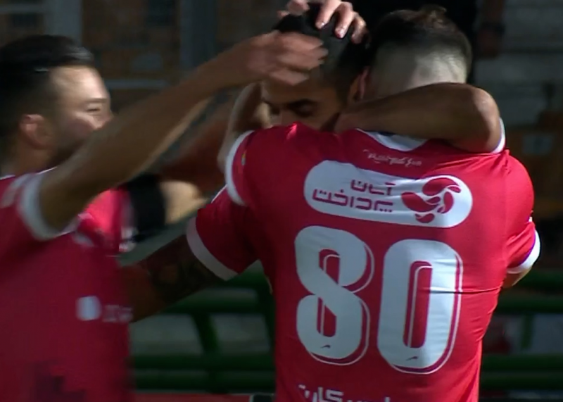 گل سوم پرسپولیس به استقلال خوزستان (کاظمیان)