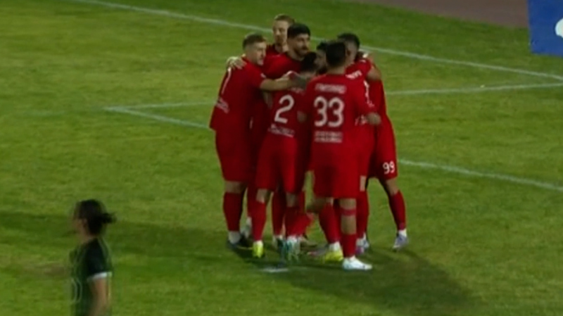 گل اول تراکتور به خیبر (حسین زاده)