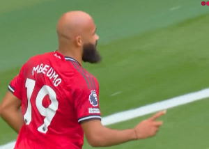 گل اول منچستریونایتد به تاتنهام توسط امبئومبو