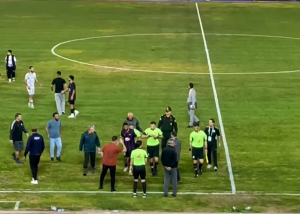 اتهام شرطبندی توسط تیم نیروی زمینی به داور 