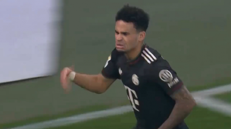 گل اول بایرن مونیخ به یونیون برلین (دیاز)