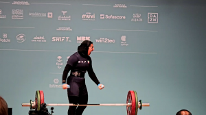 مهار وزنه 97 کیلوگرم یک ضرب توسط زهرا حسینی