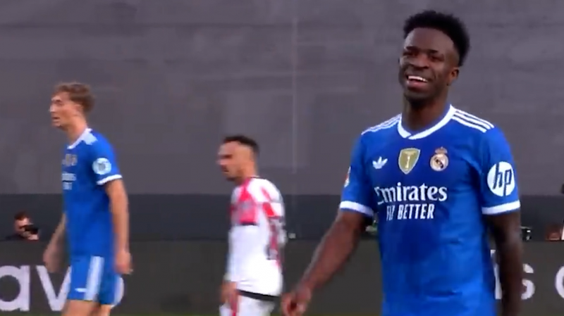 درگیری وینی با ستاره رئال: کی پاس بلند می‌خواهد؟