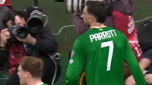 گل‌ دوم ایرلند‌ به‌ پرتغال توسط تروی پاروت