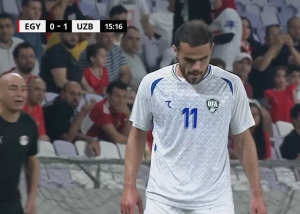 چیپ تماشایی، برخورد ضربه اورونوف به تیردروازه مصر