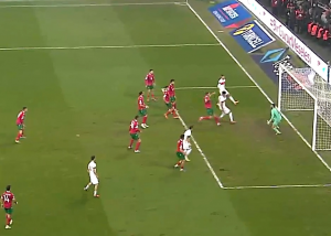 گل  دوم ترکیه به بلغارستان (گل به خودی)