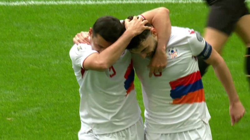 گل اول ارمنستان به پرتغال توسط اسپرتسیان 