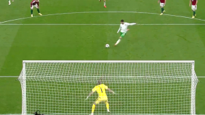 گل اول ایرلند به مجارستان (پاروت)