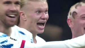 گل سوم نروژ به ایتالیا (هالند)