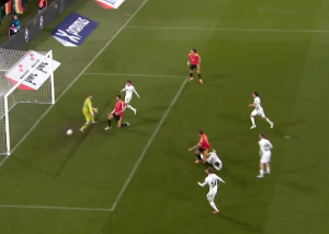 گل چهارم بلژیک به لیختن اشتاین (مشلی)