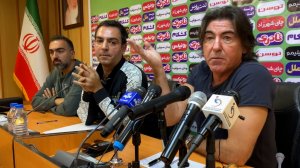 ساپینتو: باورم نمیشود که باید در تختی بازی کنیم