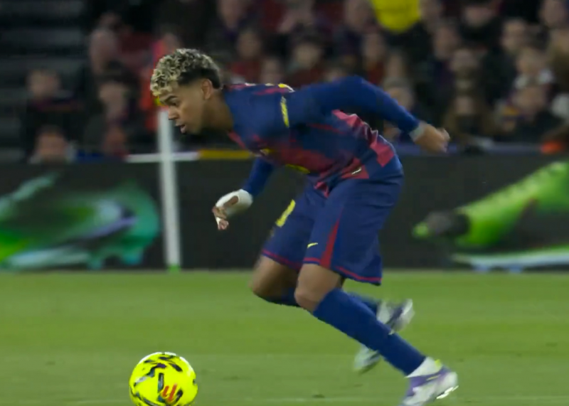 دو پاس گل یامال، آتش بازی در نیوکمپ