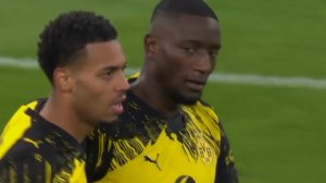 گل مردود دورتموند به اشتوتگارت در دقیقه 41