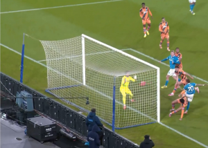 گل سوم ناپولی به آتالانتا توسط لانگ