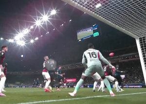 تیر دروازه آث میلان مقابل اینتر به لرزه در آمد