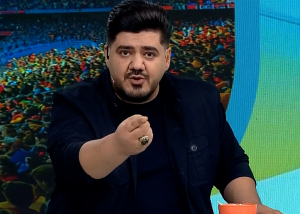 واکنش مجری به حرکت امیر خلیفه 