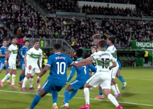 گل اول رئال مادرید به الچه (هویسن)