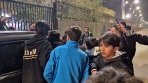 خروج رضاییان و چشمی از میان هواداران خردسال استقلال 