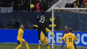 گل دوم یوونتوس به بوده توسط مک‌کنی