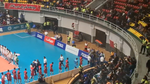 ادای احترام به صابر کاظمی توسط دو تیم شهرداری و پاس