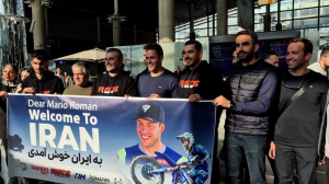 استقبال اعضای فدراسیون از ورود ماریو قهرمان صاحبنام موتور اندرو جهان