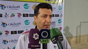 منافی: منافی:ساپینتو پر حاشیه است اما استقلال را میشناسد