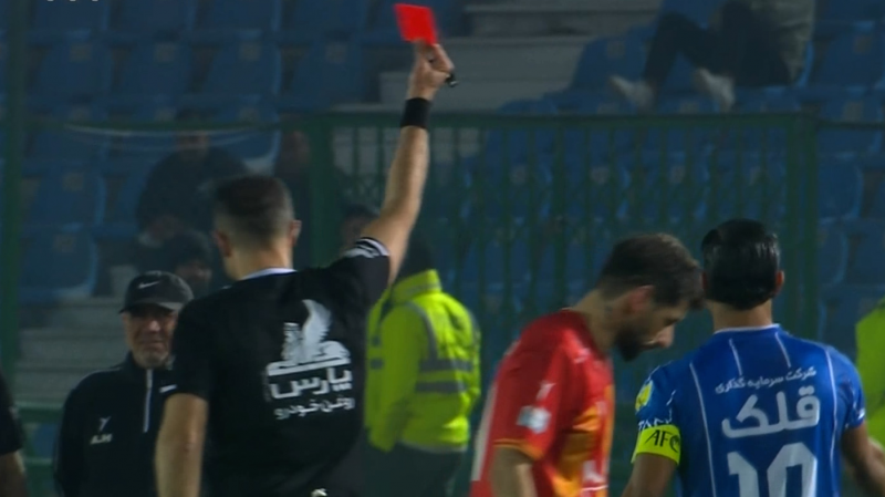  اخراج سینا مریدی و 10 نفره شدن فولاد