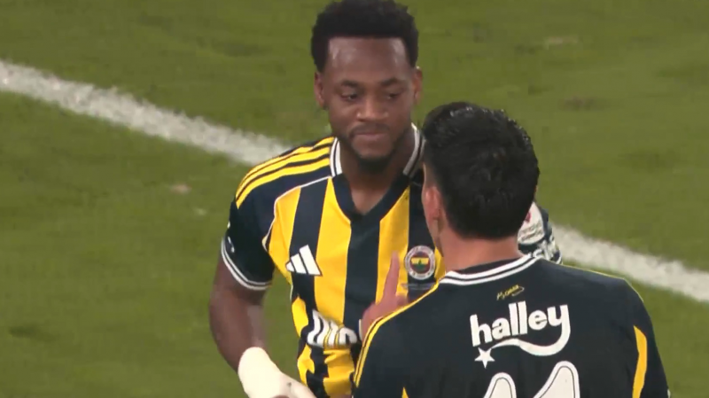 گل اول فنرباغچه به گالاتاسرای (جان دوران)