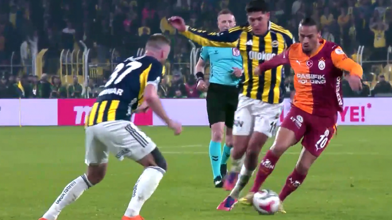 گل اول گالاتاسرای به فنرباغچه (لروی سانه)